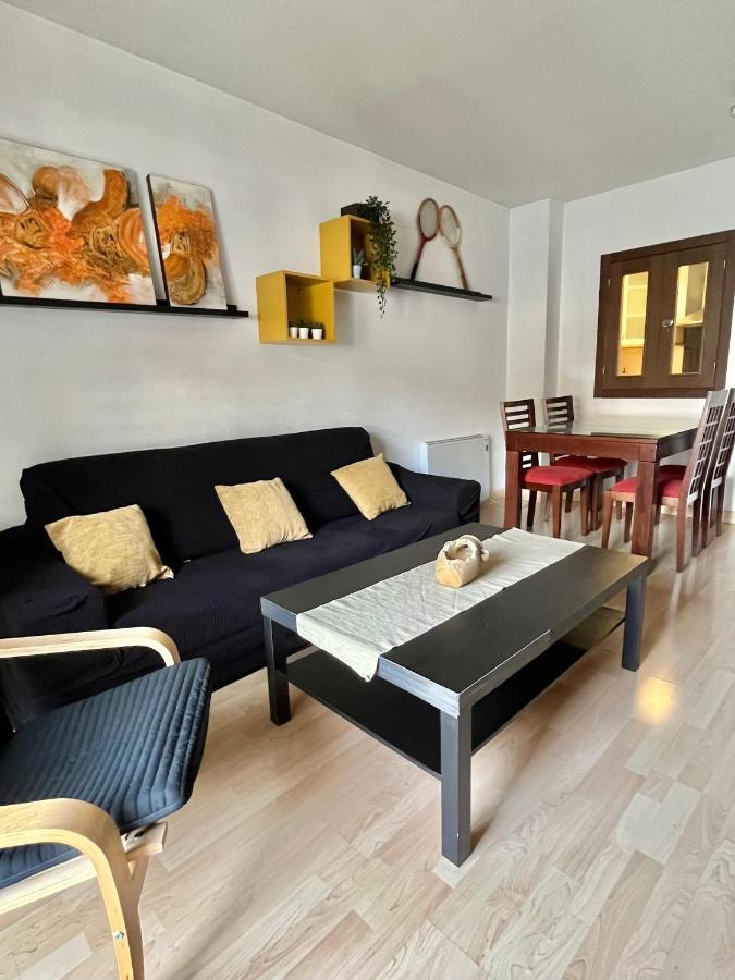 Apartamento Y Parking 아르미야 외부 사진